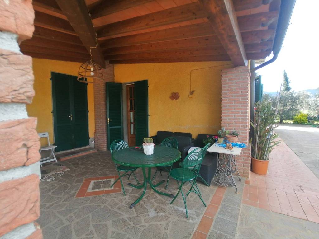 Rustico / casale a Quarrata in Viale Montalbano - Foto 4