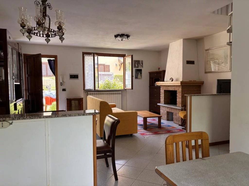 Villetta a schiera a Centro valle intelvi in Via Sertorre - Foto 3