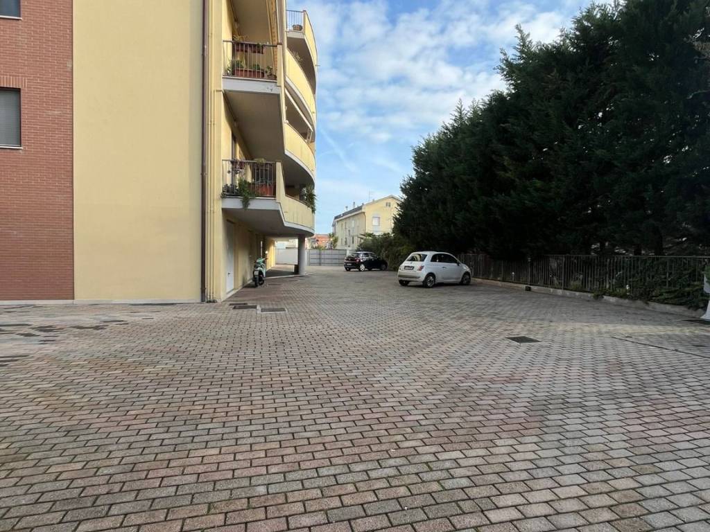 Appartamento a Montesilvano in Via Belice, 13 - Foto 2