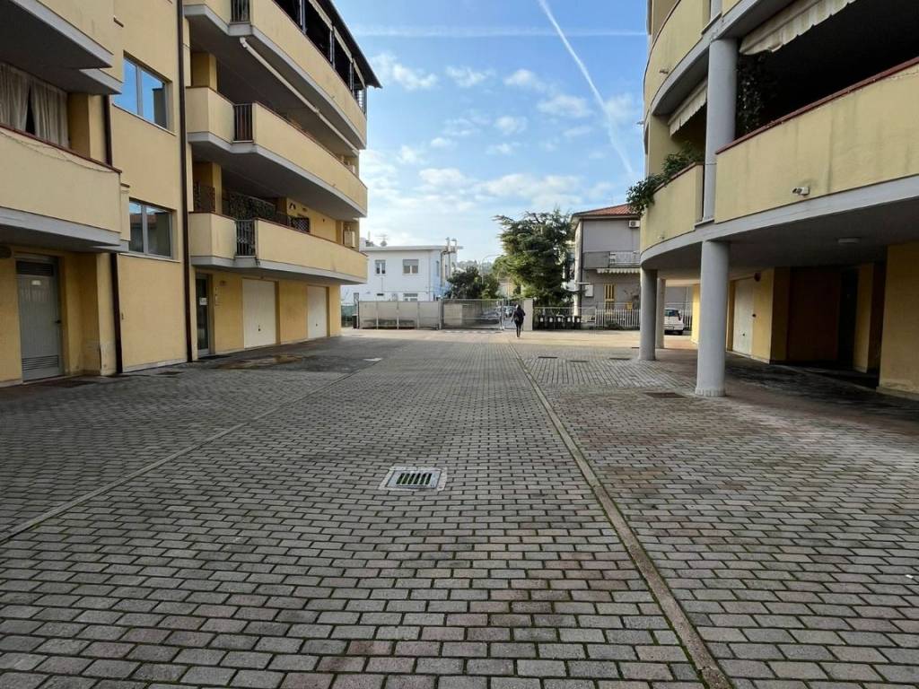 Appartamento a Montesilvano in Via Belice, 13 - Foto 4