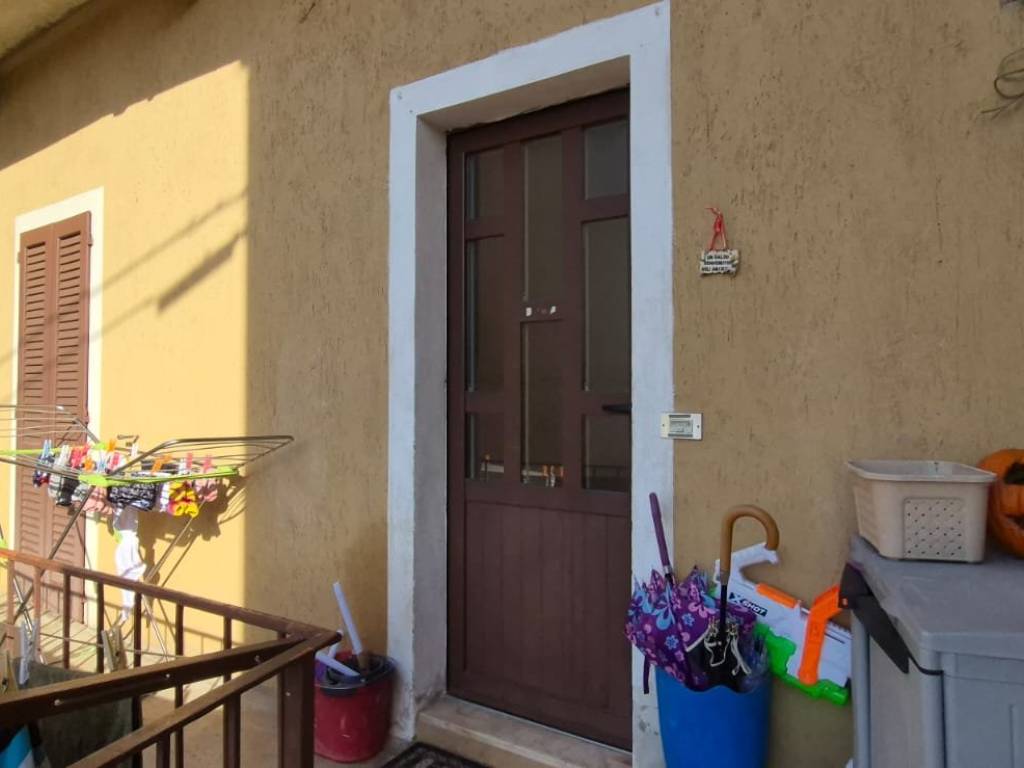 Appartamento a Viggiù in Vicolo San Rocco, 10 - Foto 2
