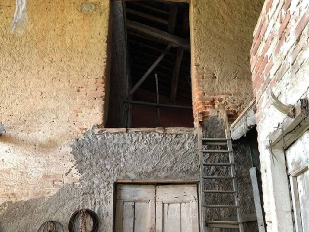 Rustico / casale a Oleggio in Via A. Gramsci, 76 - Foto 5