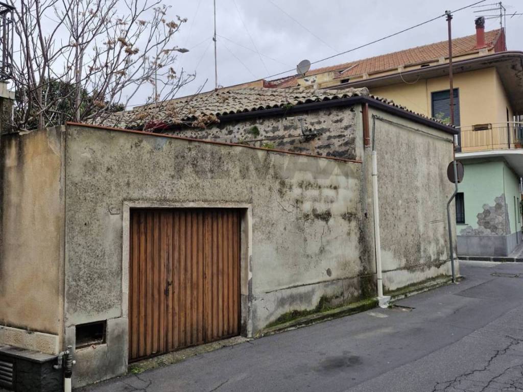 Casa indipendente a Belpasso in Via Quinta Traversa, 1 - Foto 4