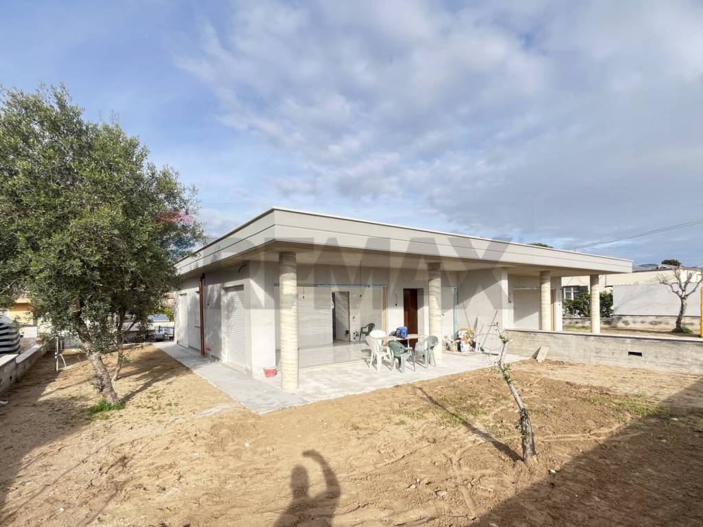 Villa a Terracina - Foto 2
