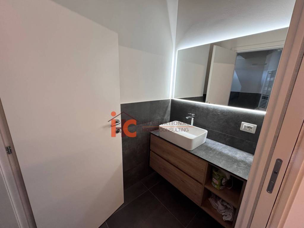 Appartamento a Bergamo in Via Gianbattista Moroni, 20 - Foto 5