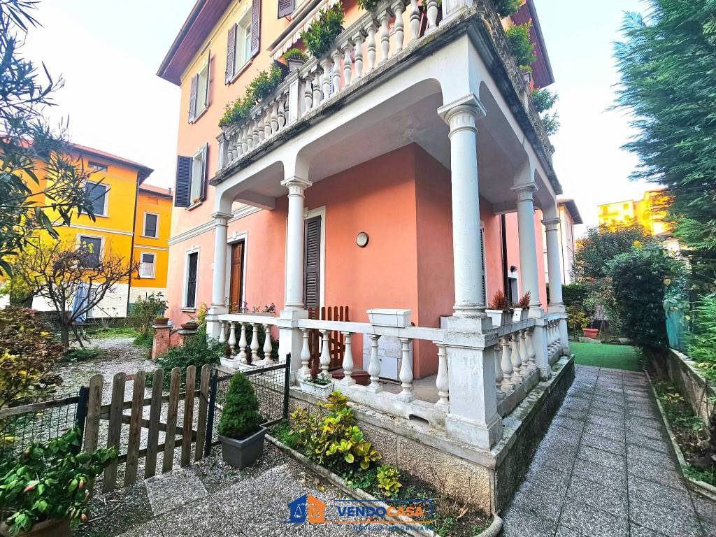 Appartamento a Brescia in Via Alessandro Manzoni, 8 - Foto 2
