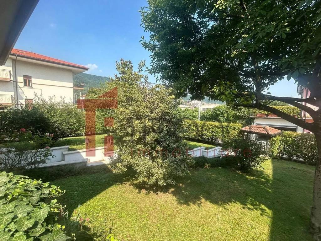 Villa a Chiampo in Via Monte Montello - Foto 4