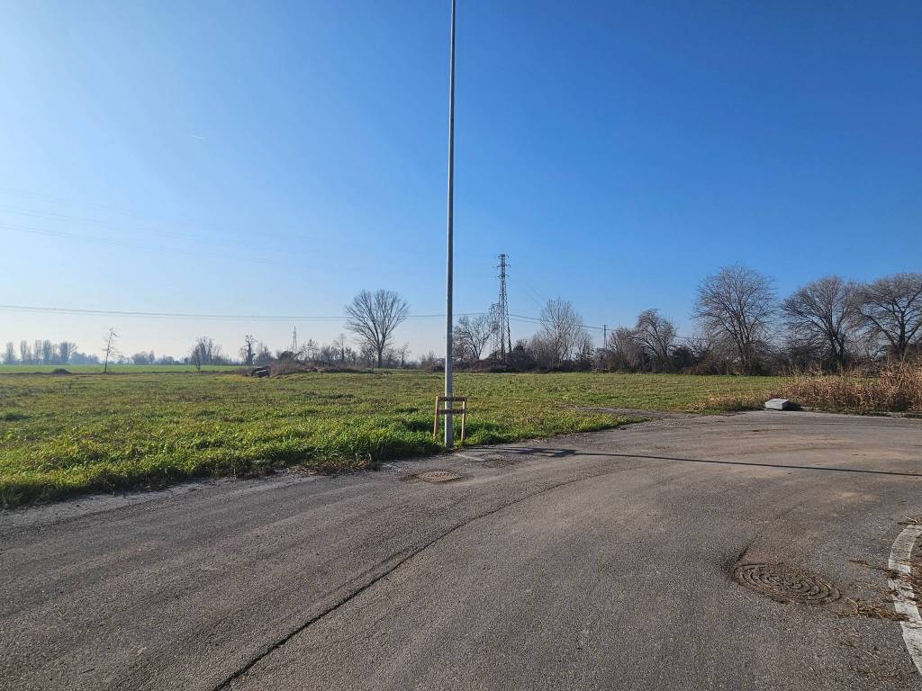 Terreno a Ghedi in Strada Montichiari - Foto 2