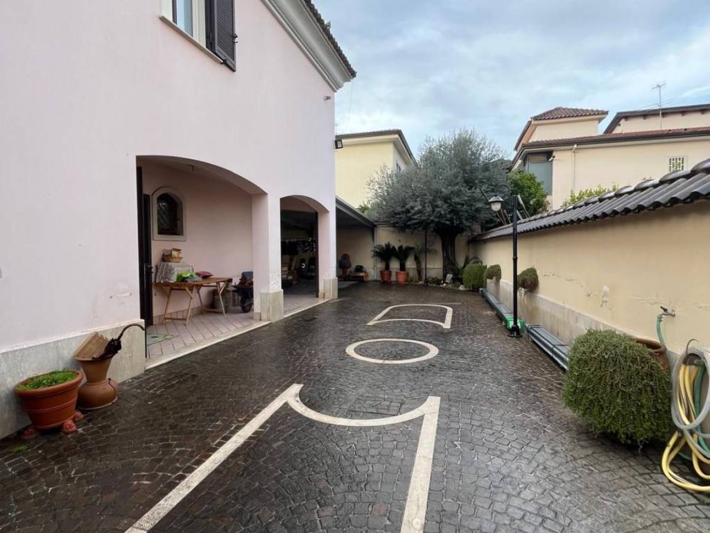 Villa a San cipriano d'aversa in Vico 4 Acquaro - Foto 4