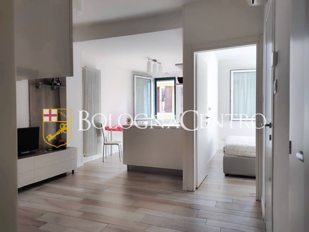 Appartamento a Bologna in Via Castiglione ad.ze - Foto 3