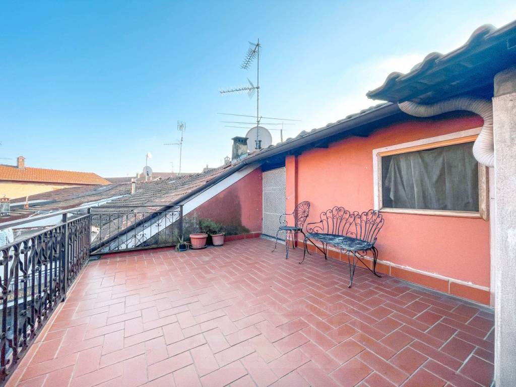 Appartamento a Invorio in piazza manzetti 23 - Foto 2