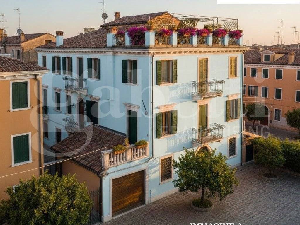Casa indipendente a Chioggia in SOTTOMARINA - VIALE VENETO , 12 - Foto 2