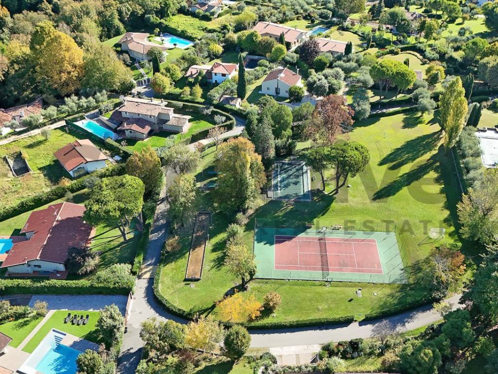 Villa a San felice del benaco in Via Paradiso 43 - Foto 3