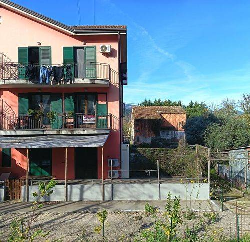 Appartamento a Castelnuovo cilento in Via Chiesa San Chiara 14 - Foto 4