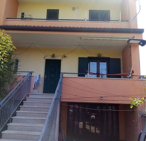 Villetta a schiera a Castelnuovo cilento in Via Chiusa Dei Cerri 1 - Foto 2