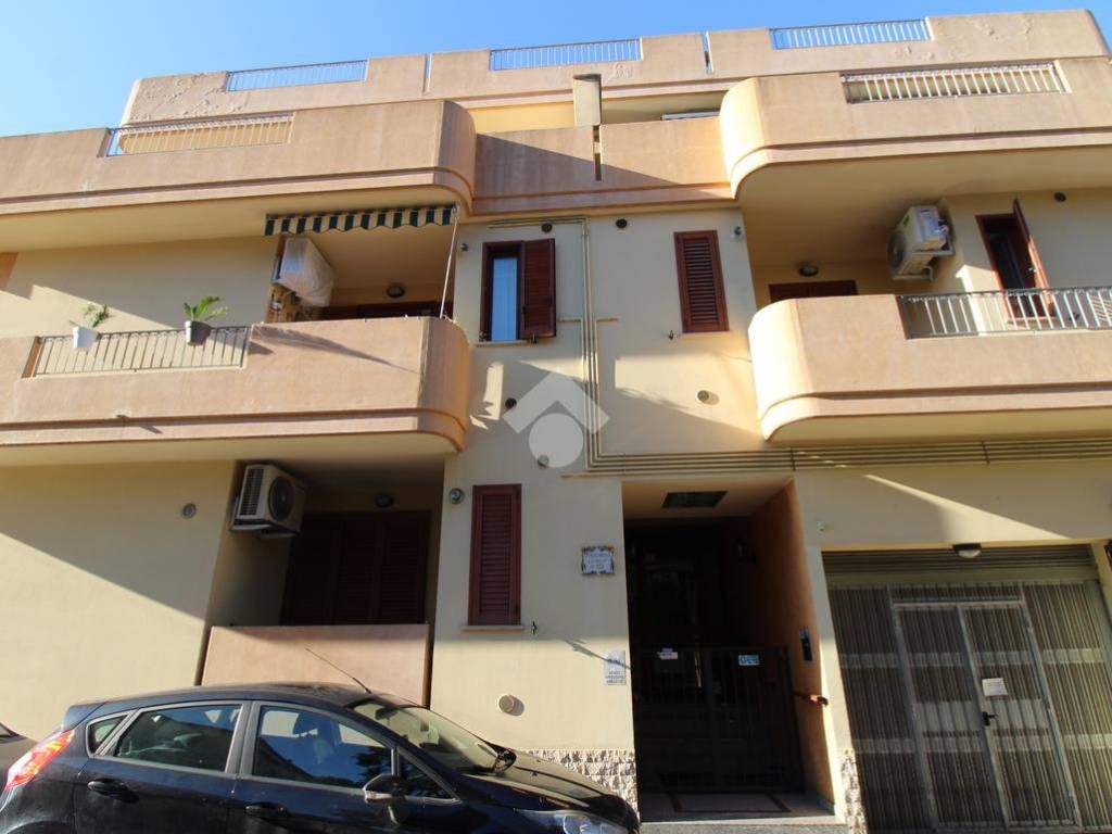 Appartamento a Roseto degli abruzzi in Via Cavour, 158 - Foto 2