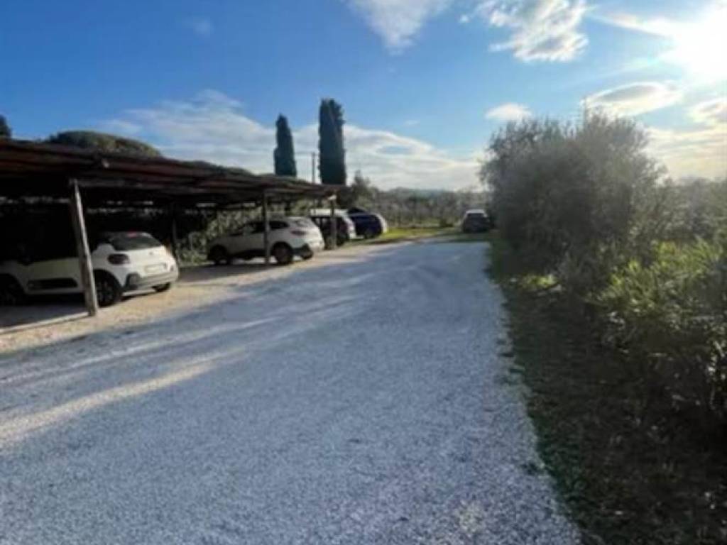 Appartamento a Castagneto carducci in Strada Comunale del Lamentano - Foto 4