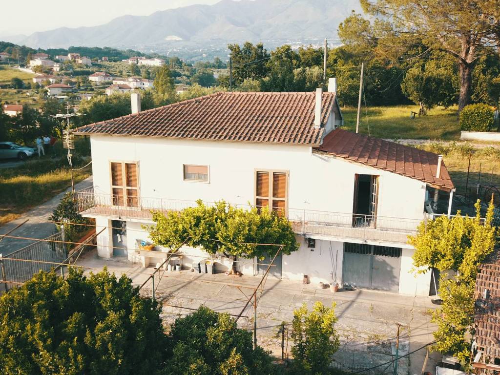 Casa indipendente a Cervaro in Via Santa Lucia - Foto 2