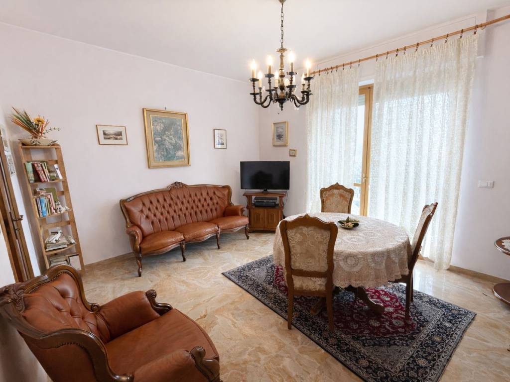 Appartamento a Moncalieri in Via Pasubio , 7 - Foto 4