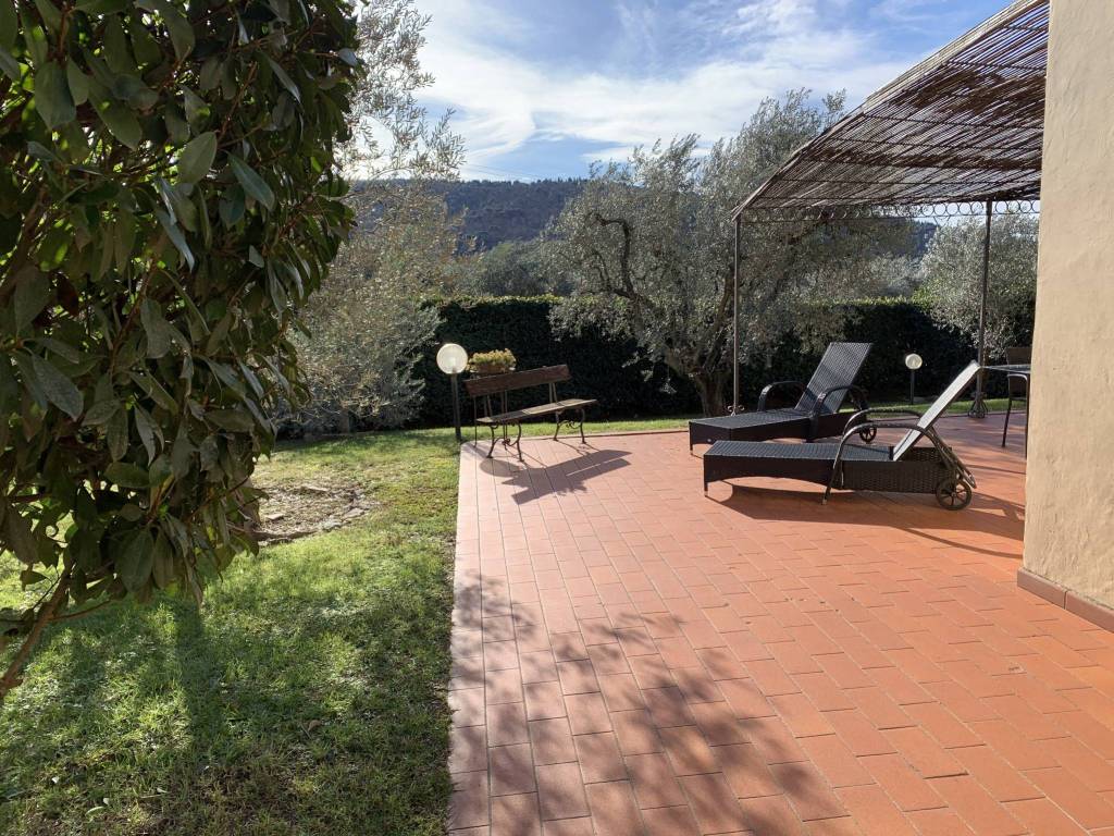 Villa a Calenzano in Via delle Vigne, 72 - Foto 2
