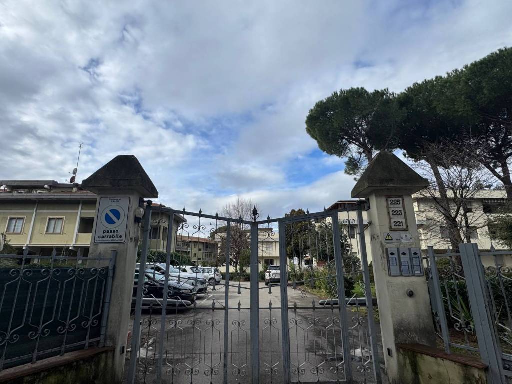 Appartamento a Prato in Viale Galileo Galilei - Foto 2