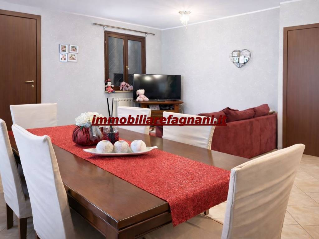 Villetta a schiera a Lariano in Viale Alessandro Manzoni - Foto 2