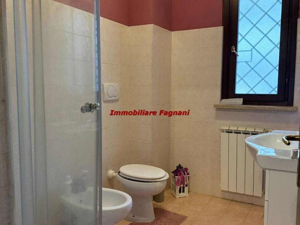 Villetta a schiera a Lariano in Viale Alessandro Manzoni - Foto 5