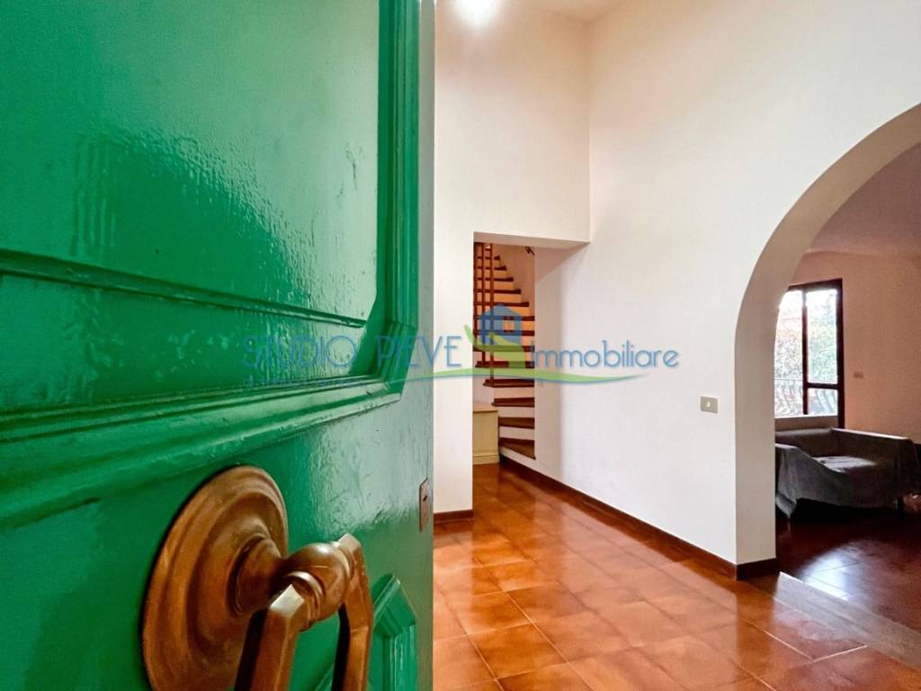 Villa a Uzzano in Via Aldo Moro - Foto 2