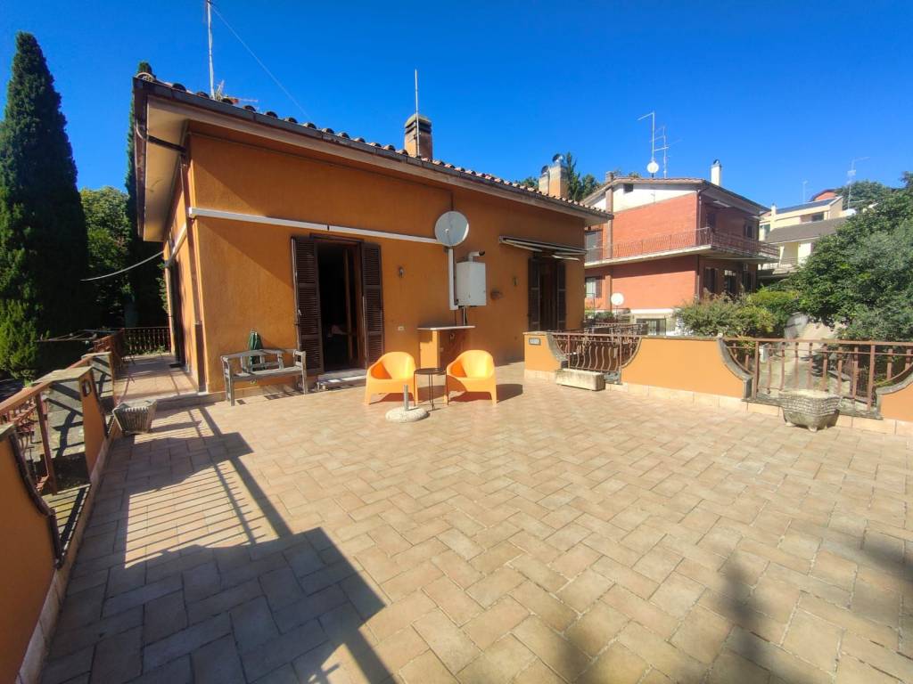 Appartamento a Ariccia in Via del Monte - Foto 2