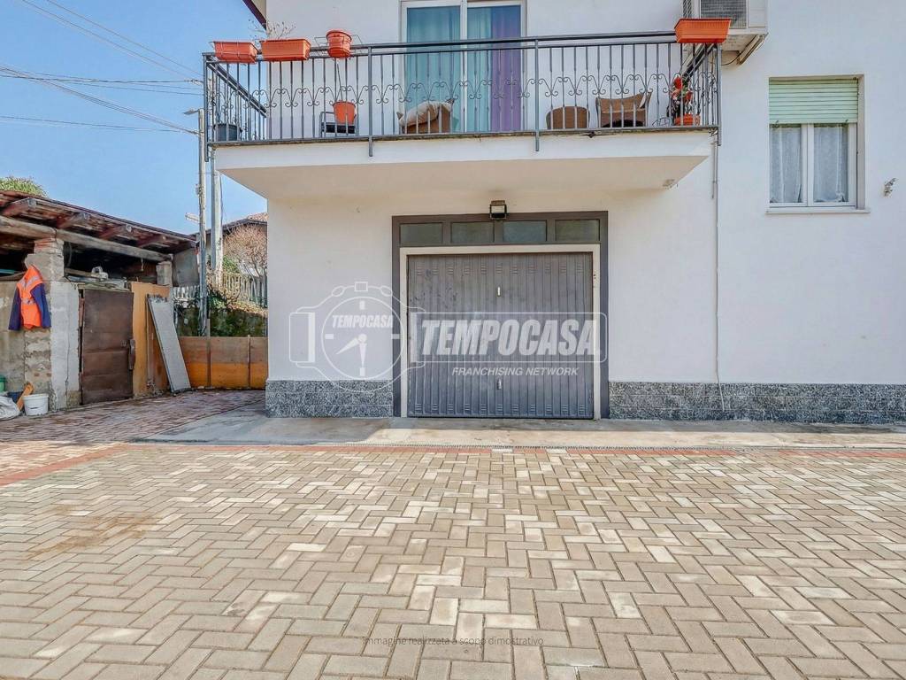 Villa a Dormelletto in Via XXV Aprile - Foto 2