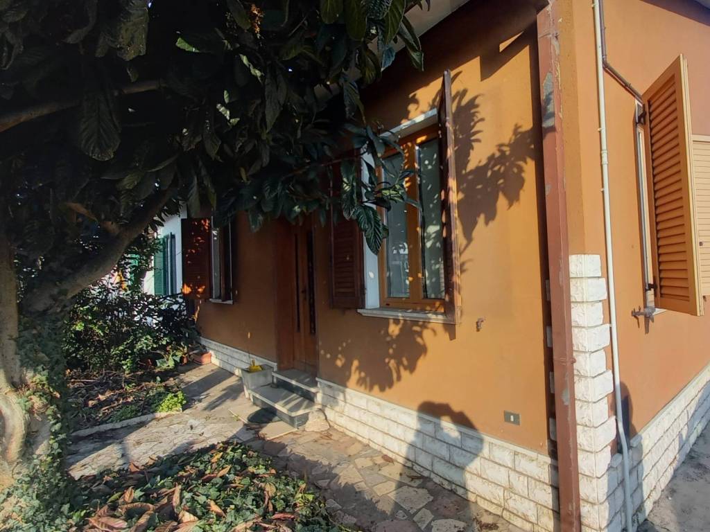 Villa a Brescia in Villaggio Badia Via 1, 84 - Foto 2
