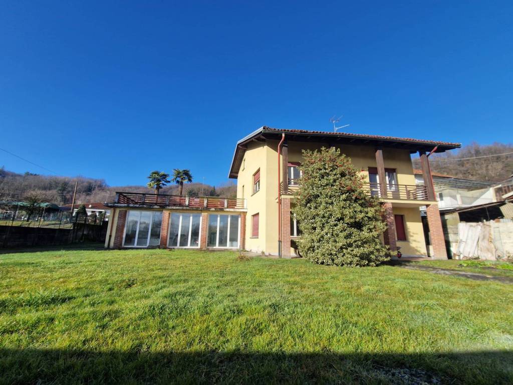 Villa a Serravalle sesia in Via Guglielmo Marconi, 38 - Foto 5