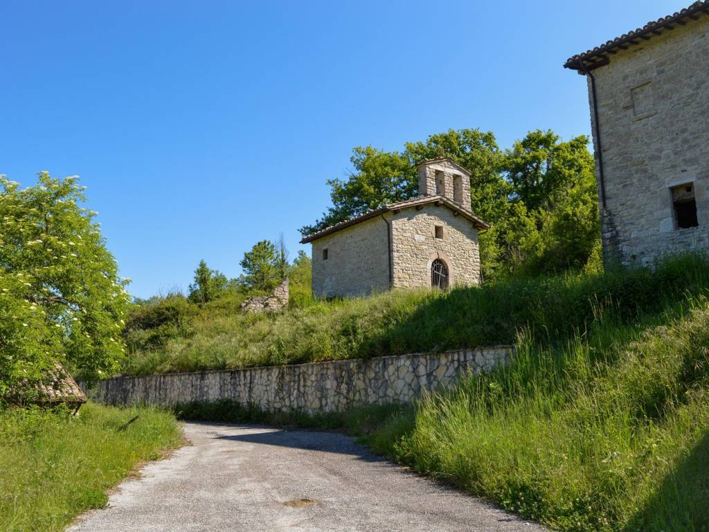 Rustico / casale a Pieve torina in Strada Provinciale Pievetorina-Colfiorito - Foto 4