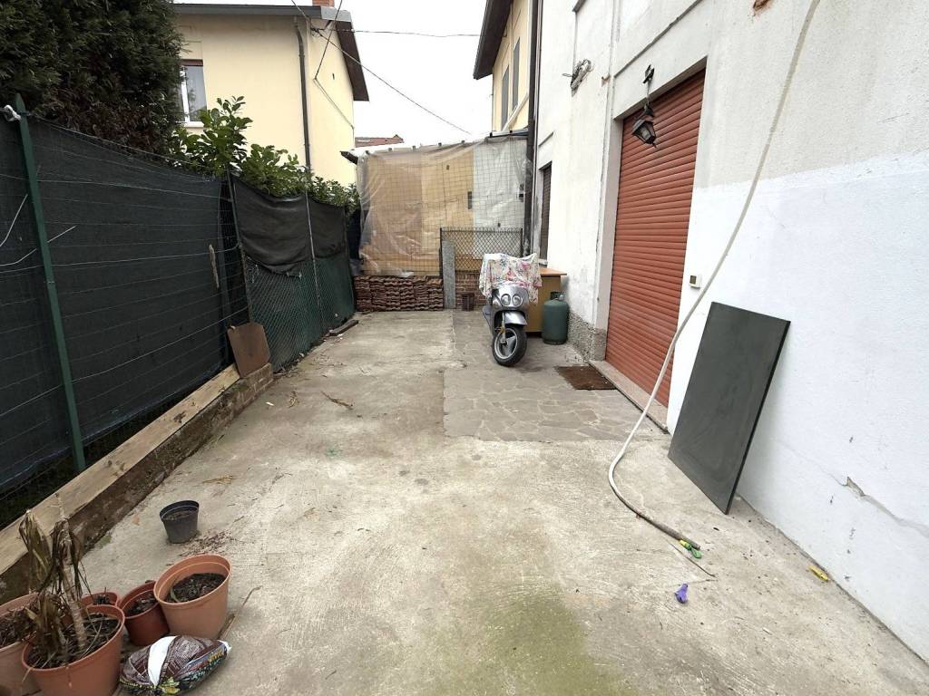 Villa a Olgiate molgora in Via Giuseppe Mazzini, 4 - Foto 5