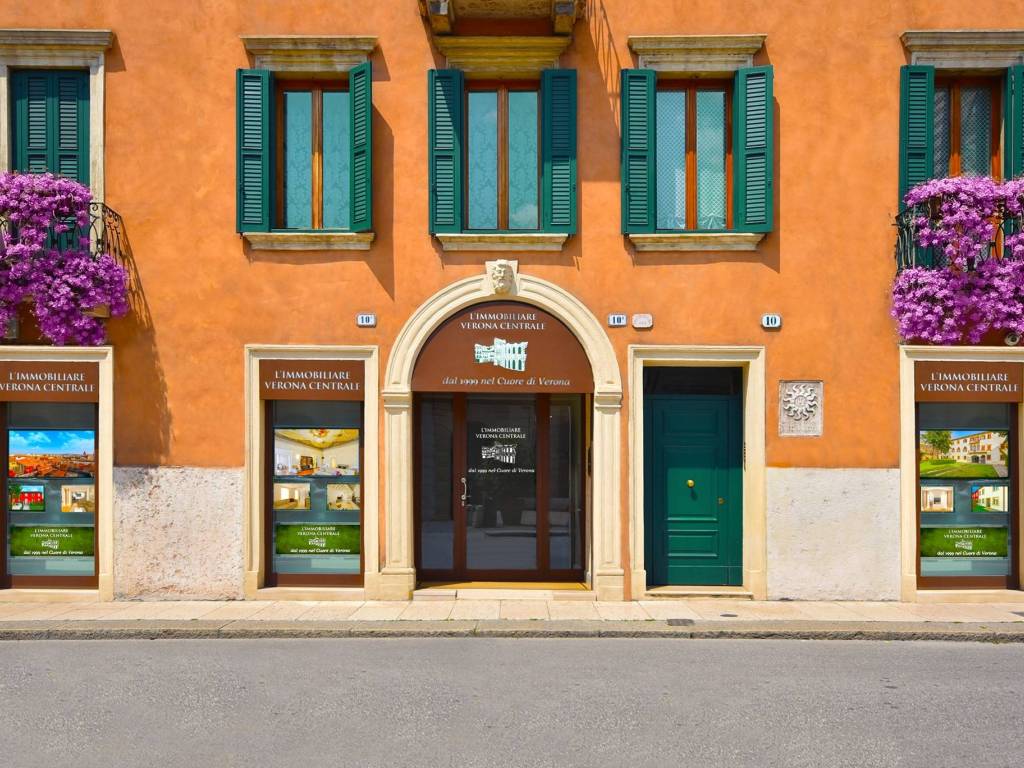 Attico / mansarda a Verona in Via Cesare Battisti - Foto 5