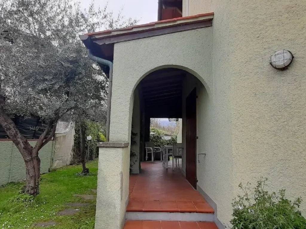 Villa a Forte dei marmi in Via Agnelli S.N.C. - Foto 2