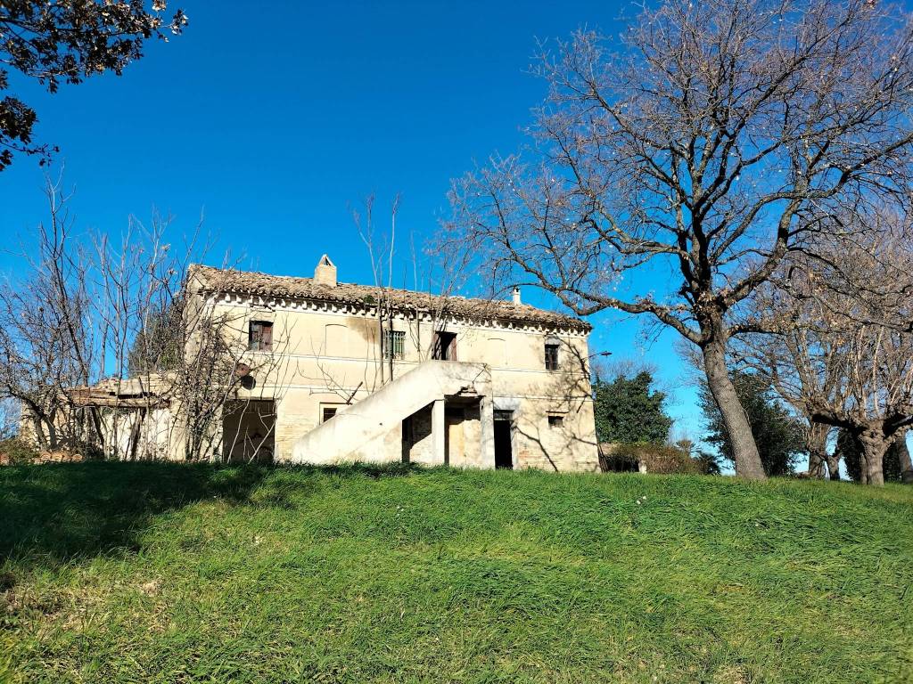 Rustico / casale a Osimo in Via Molino San Filippo - Foto 2