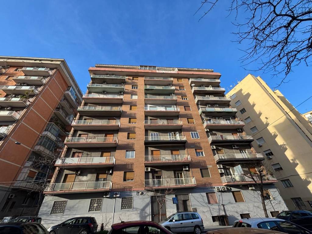 Appartamento a Catania in Viale Mario Rapisardi - Foto 2