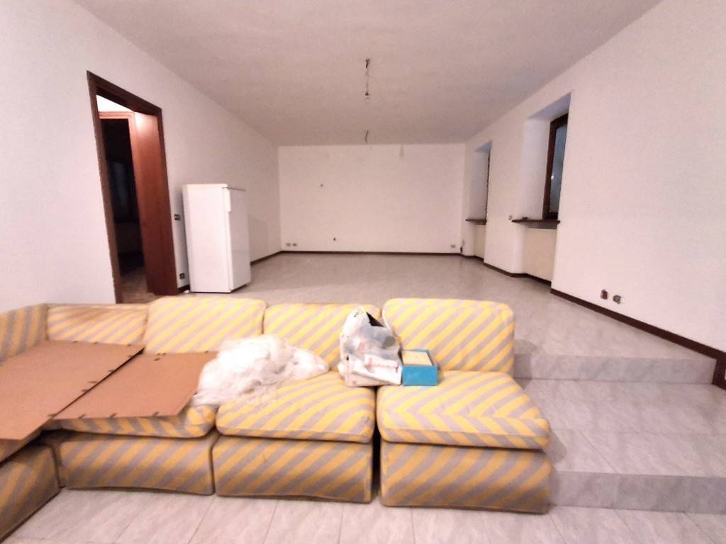 Appartamento a Casteggio in CASTEGGIO VIA CARLITO SCLAVI, 30 - Foto 3