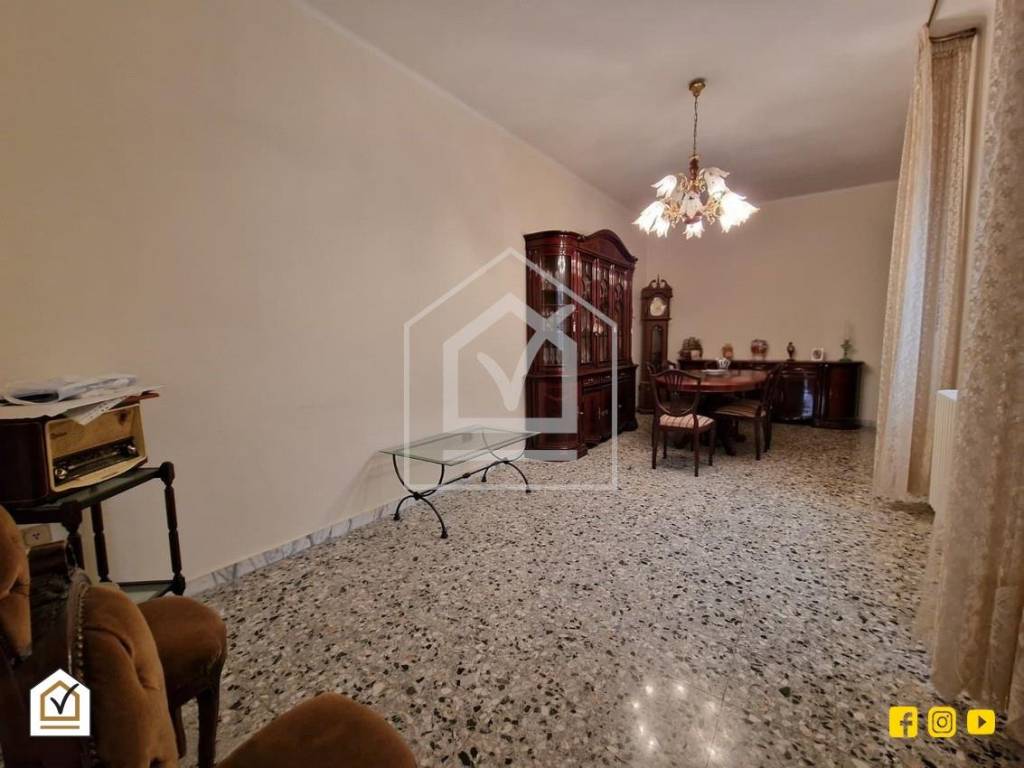 Appartamento a Altamura in Via Alessandro Manzoni - Foto 2