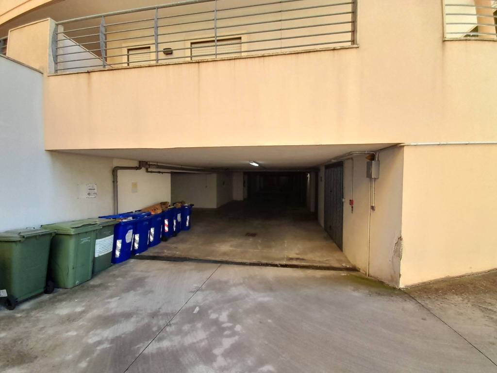 Box / garage a Lecce in Via Domenico Acclavio, 32 - Foto 3