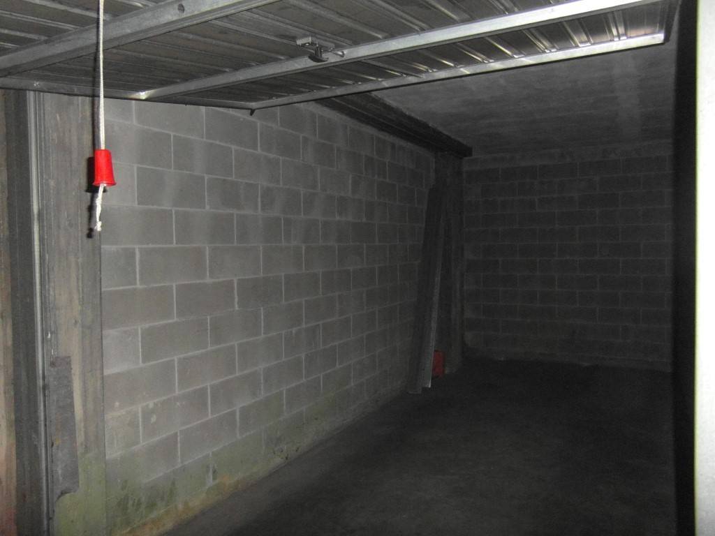 Box / garage a Chieri in Via Cesare Battisti, 1 - Foto 4