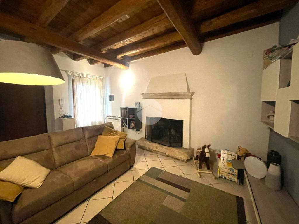 Casa indipendente a Buttapietra in Via Dolomiti, 8 - Foto 2