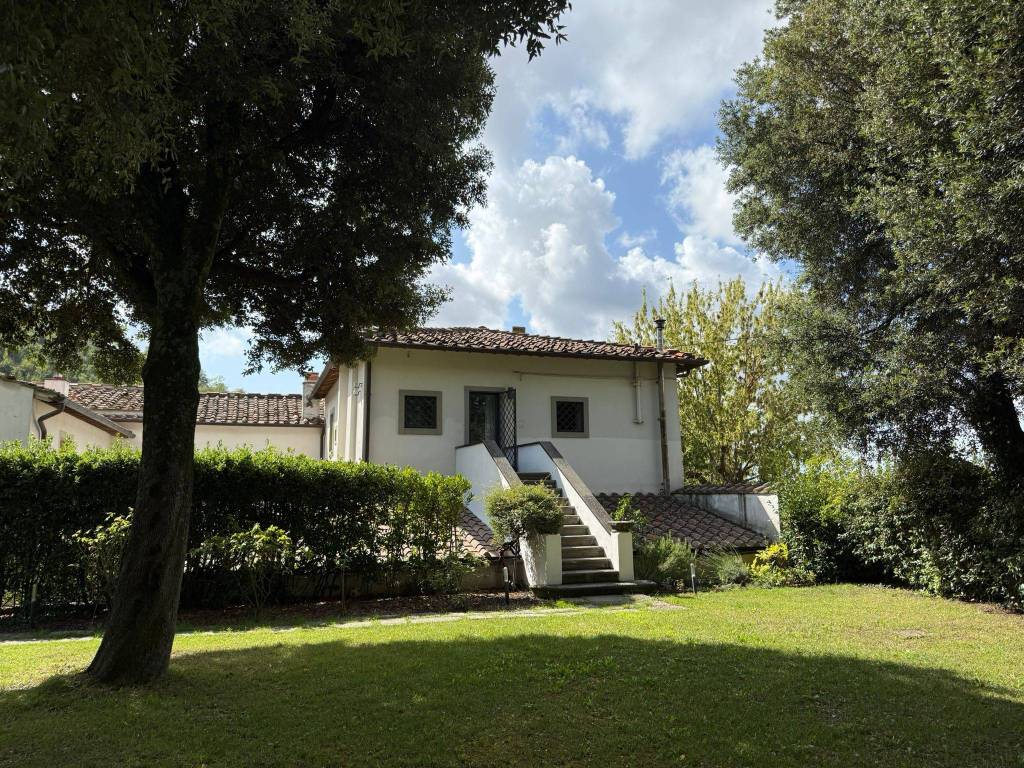 Villa a Fiesole in Via dei Bosconi, 10 - Foto 2
