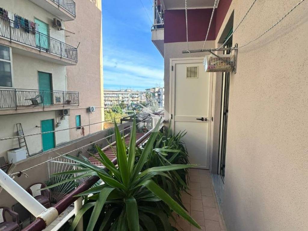 Appartamento a Crotone in Piazza Antonio Caputi, 20 - Foto 4