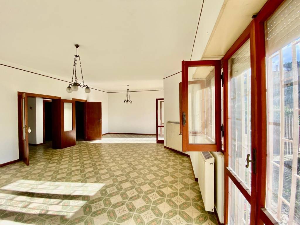 Casa indipendente a Terracina in Via Bruxelles, 18 - Foto 5