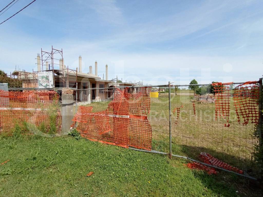 Terreno a Pontelongo in PONTELONGO,Via San Valentino, 20 - Foto 2