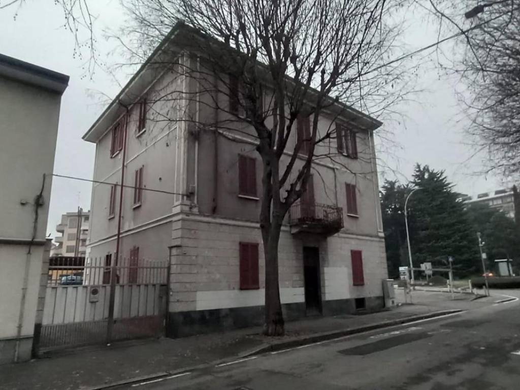Immobile a Saronno in Piazzale Don Giuseppe Borella - Foto 5