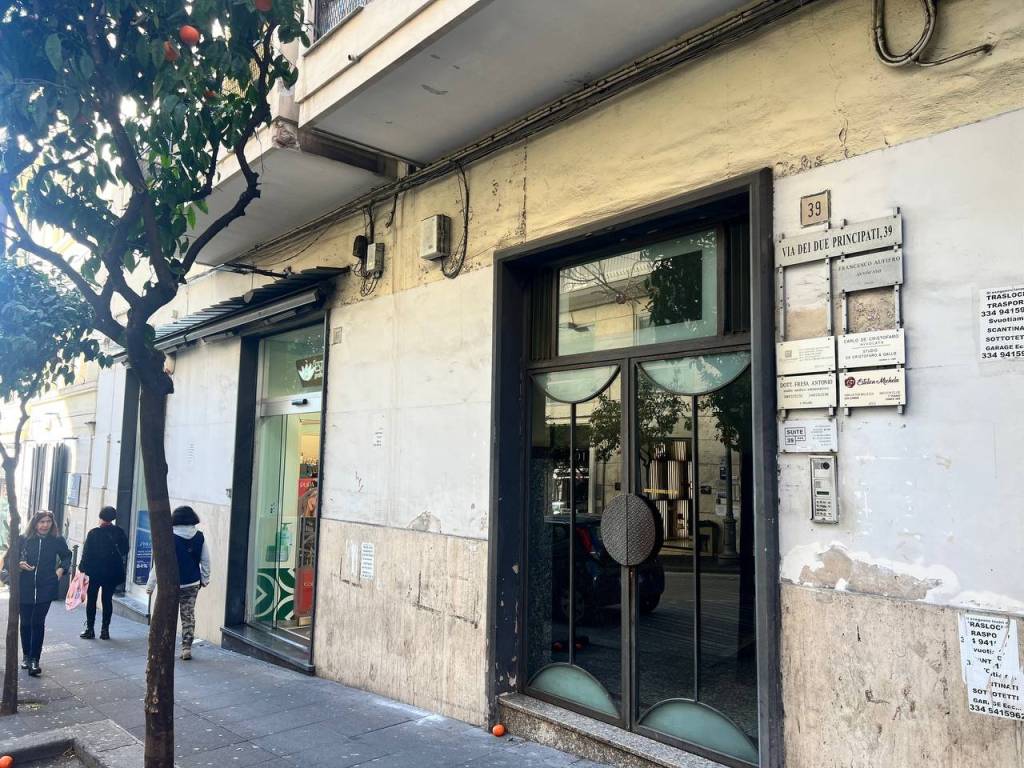 Appartamento a Salerno in Via dei Principati, 39 - Foto 2