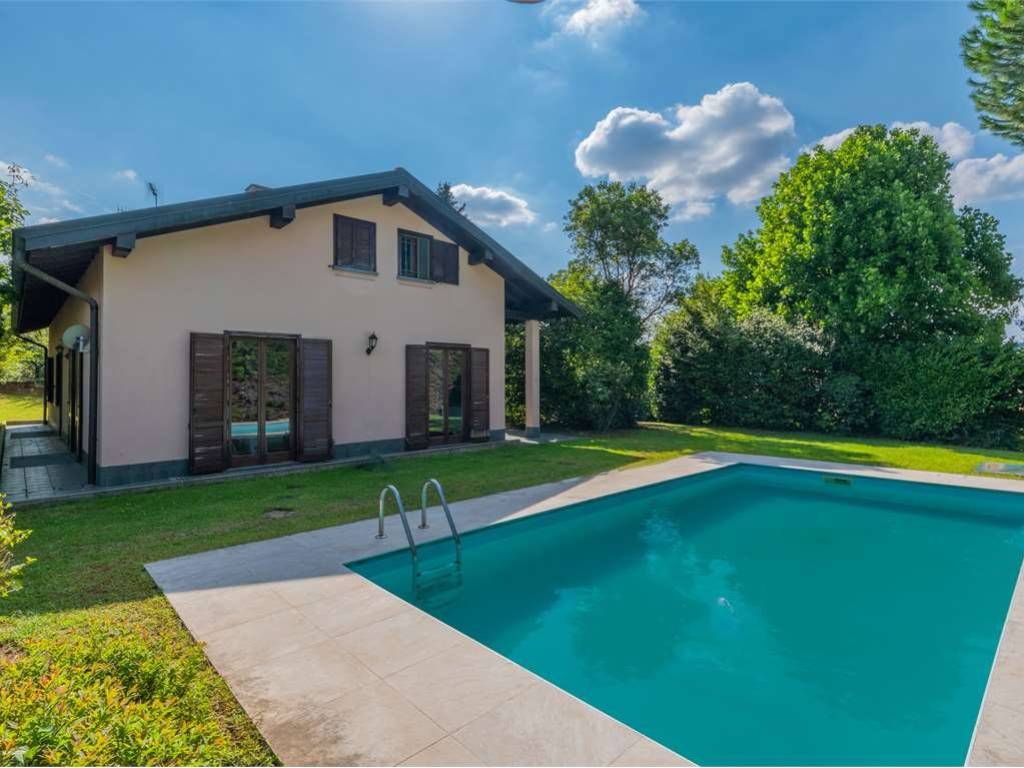 Villa a Vergiate in Via Mercallo , 19 - Foto 2